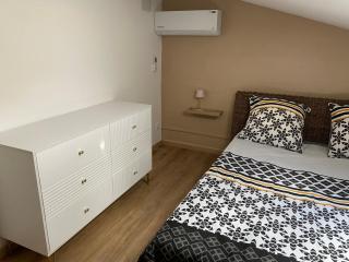 maison dans le quartier de terre sainte elona - 2