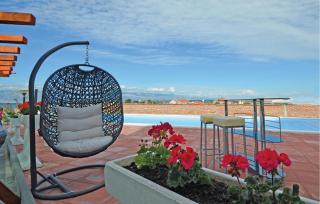 Beautiful Apartment In Nin With Swimming Pool - 2