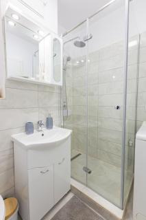 MODERN Studio ApArt Hotel - near AquaPark Amazonia and Hospitals Babes and Cardiology - 4