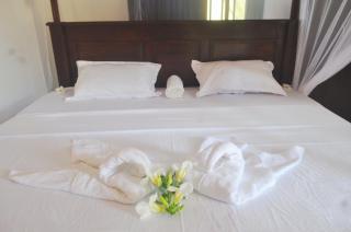 Sunny's Hide Out - 8