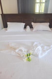 Sunny's Hide Out - 5