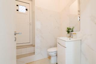 Central Lisbon 41 bed River front - 3