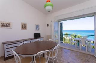 Trilocale vista mare a Numana - 4