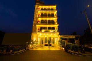 Noida business suites 141 - 0