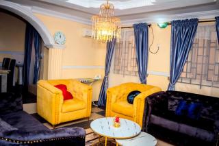 Hill-Top Apartment - 0