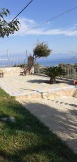 Beachside Mobile Home with Private Yard - Stamatopoulaíika - 6