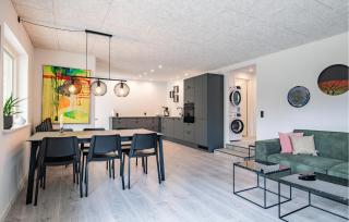 4 Bedroom Lovely Home In Væggerløse - 5