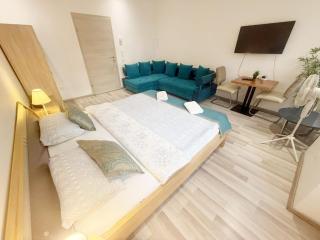 Chic 1BR Apt Near Biggest Amusementpark of Vienna - 3