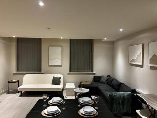 Leeds City Centre - Modern Apartment - Sleeps 4 - 0