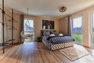 Abbey View Suites - 9