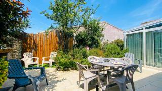 petite location au calme proche du centre village et du marché - 0