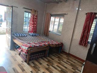 Parvati Niwas Homestay -5 Mins walking frm Revdanda Beach & Fort -Free Wifi - 8