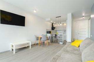 Petrovdom 20-201 in RC Kvartet modern life in Black and White, 16Г Vasyl Lypkivskyi Street - 6