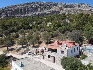 Tsampika's Traditional Stone Cottage in Siana - Siána - 2