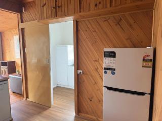 Elegant family home in Croydon near shops and transit - 8