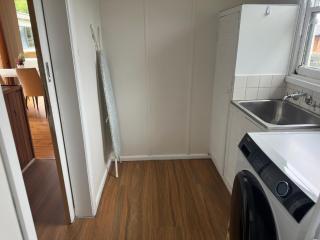 Elegant family home in Croydon near shops and transit - 4