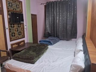 Shri Radhakunj Guest House - 2