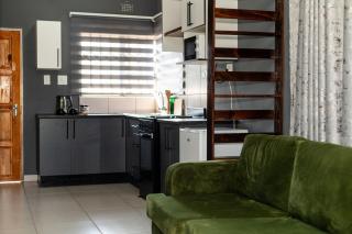 The River Boutique Inn - 5