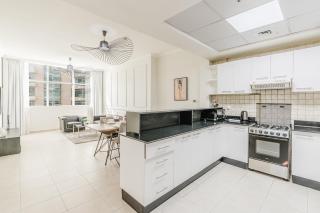 RH- Urban Living, spacious 01BR, near burj Khalifa - 3