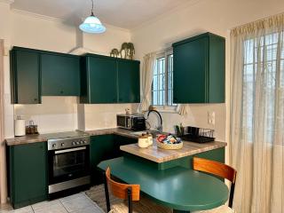 Urban lodge Agios Dimitrios - 1