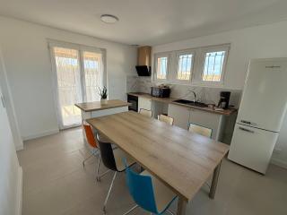 Maison lumineuse et moderne - proche Auchan - 0