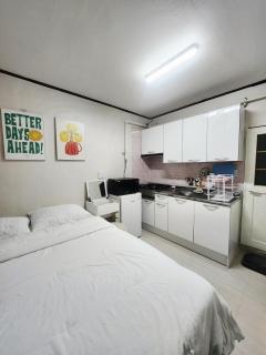 Ilbo Stay Seoul Homestay with Dog & Cat - 0