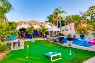 Resort Living: Hoops Outdoor Bar Views PoolSpa - 4