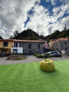 Roots Guesthouse- B - 7