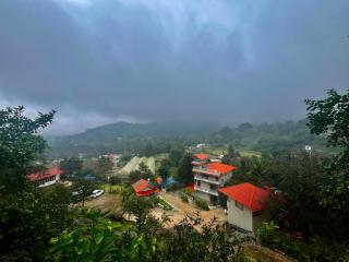 Lakshmi Flower Tech Resort - 9