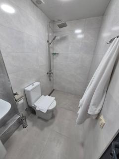 7 Dreams Hotel YVN - Aghk'ilisa - 8