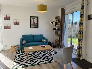 208-Maison 6p à proximité de Sables-D'or-les-Pins - 1