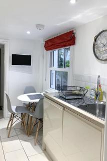 1 Bedroom Flat with little garden in Notting Hill - 4
