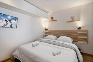 Panorama AlpineView with Ski-In Out access - 8