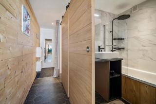 Panorama AlpineView with Ski-In Out access - 6