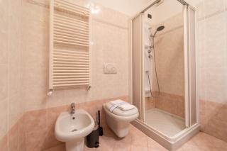 Moderno appartamento con garage, Wi-Fi, aria condizionata e terrazzo - Milano - 8