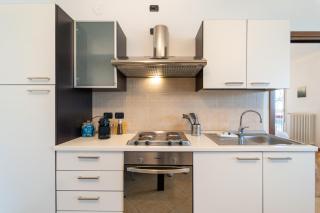 Moderno appartamento con garage, Wi-Fi, aria condizionata e terrazzo - 7