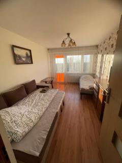 Apartament, mieszkanie 3-pokojowe - 0