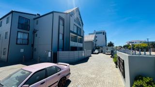 26 Manhattan Square - Table View Self Catering Apartment - 9