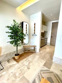 Estudio 104 en Distrito Puerto - 2