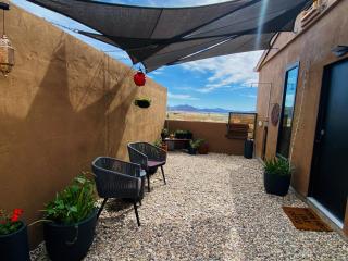 Casa Shangri-La - Eclectic Tiny House in the Heart of Terlingua near BBNP - 3