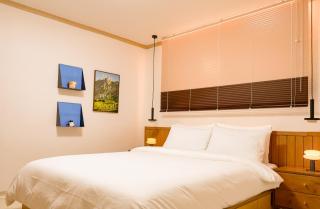 강남5분,논현역3분,명동,홍대,Itaewon, 가로수길, 강남웨딩거리,코엑스 - 9