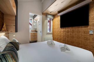 Luxury 4BR Apartment with Fireplace & Private Parking - Val Thorens - 1