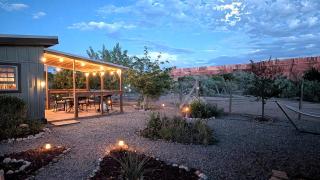 Basecamp Bluff - Bungalow with Patio, Dogs Welcome - 5