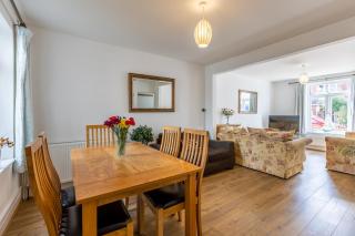 Goodwood Revival House - Chichester - 9