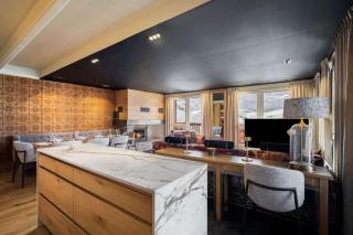 Luxury Ski-In Ski-Out 4BR Apartment with 4 Baths - Val Thorens - 2