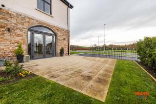 Homestead Hillsborough - 9