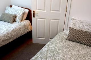 Stylish 2-Bed House in Stamford Town Centre - 5