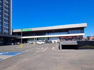 Departamento Nuevo 1D1B con estacionamiento sobre stripcenter y supermercado - 5