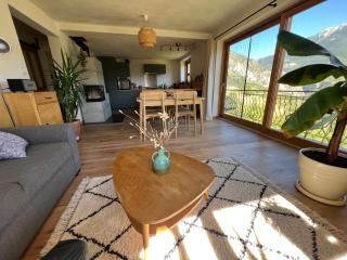 Très belle maison spacieuse et lumineuse, vue sur la station de Risoul et de Vars - 1