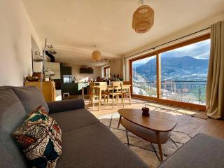 Très belle maison spacieuse et lumineuse, vue sur la station de Risoul et de Vars - 3